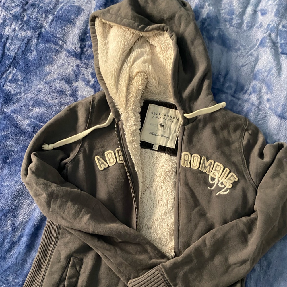 Vintage Abercrombie Zip Hoodie (2003)